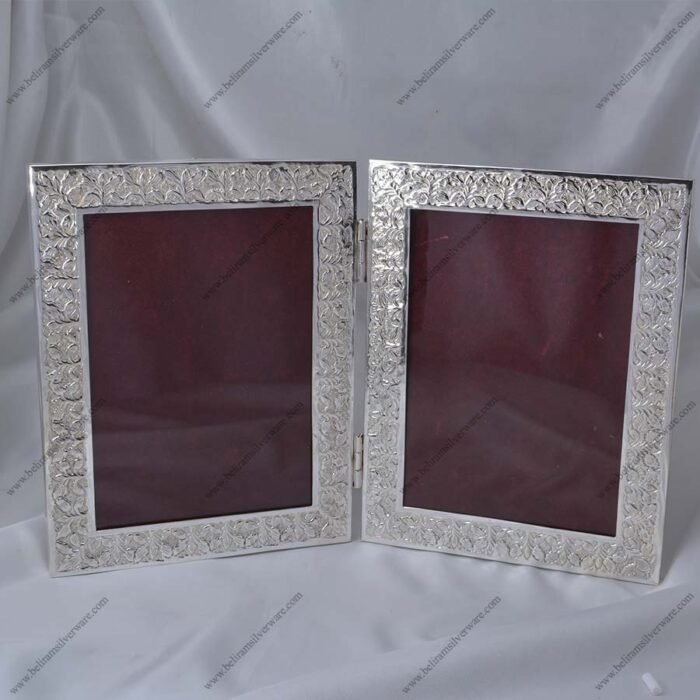 Leafy Baroque Border Silver Photo Frame Set